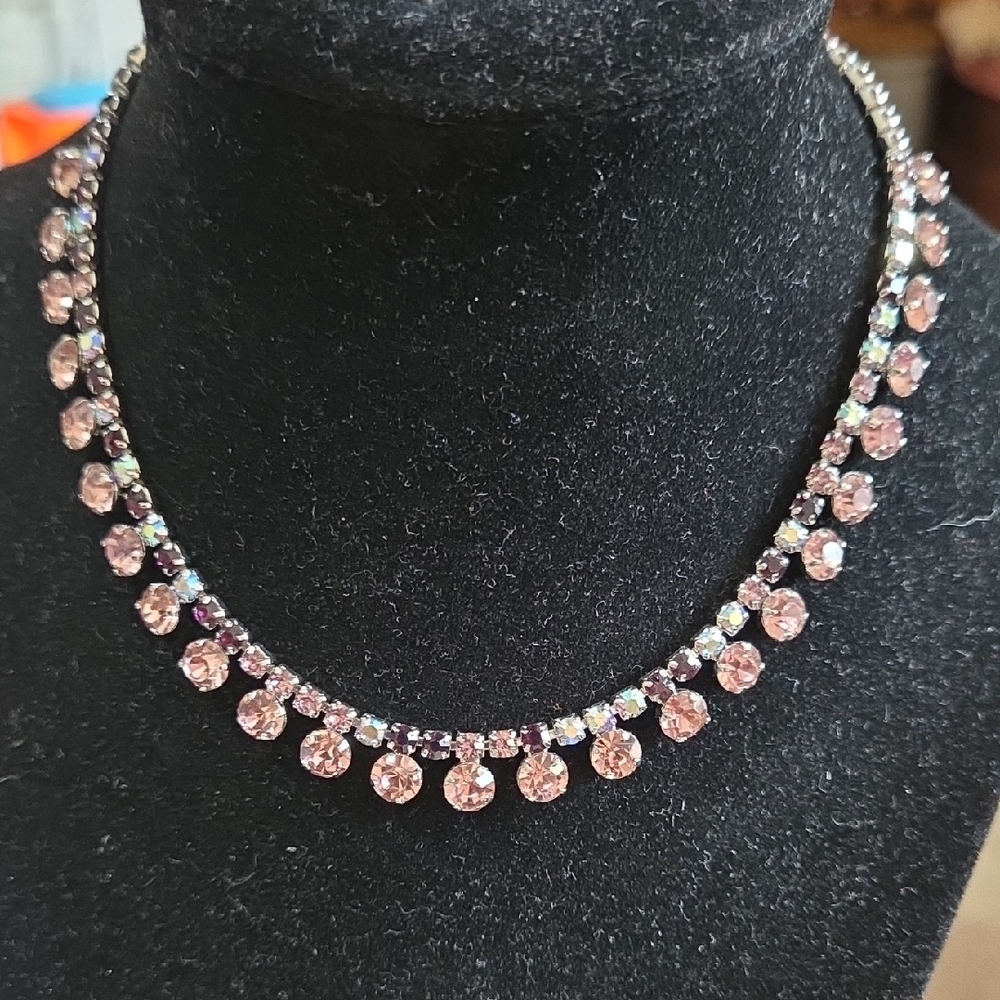 🌹#64 Paparazzi Pink and Purple Necklace with Graduated Design